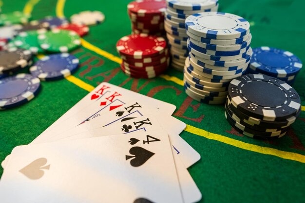 Live Blackjack dealer at lapakgaming table with real-time card display